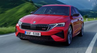 Skoda Octavia vRS sắp ra mắt Việt Nam: Sedan hiệu suất cao với giá dự kiến hơn 1,5 tỷ, đối đầu WRX và Golf R